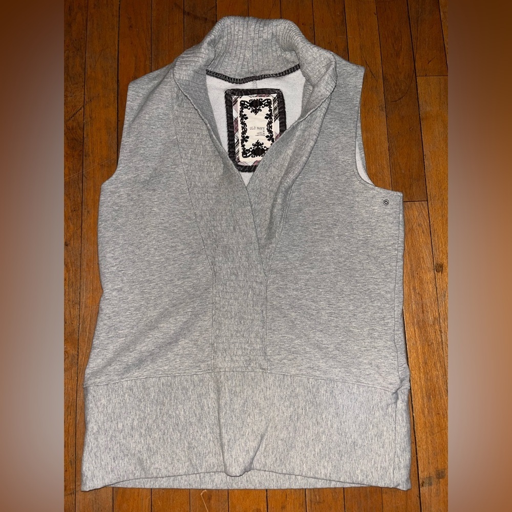 Y2K Old Navy Charcoal Gray fleece Vest